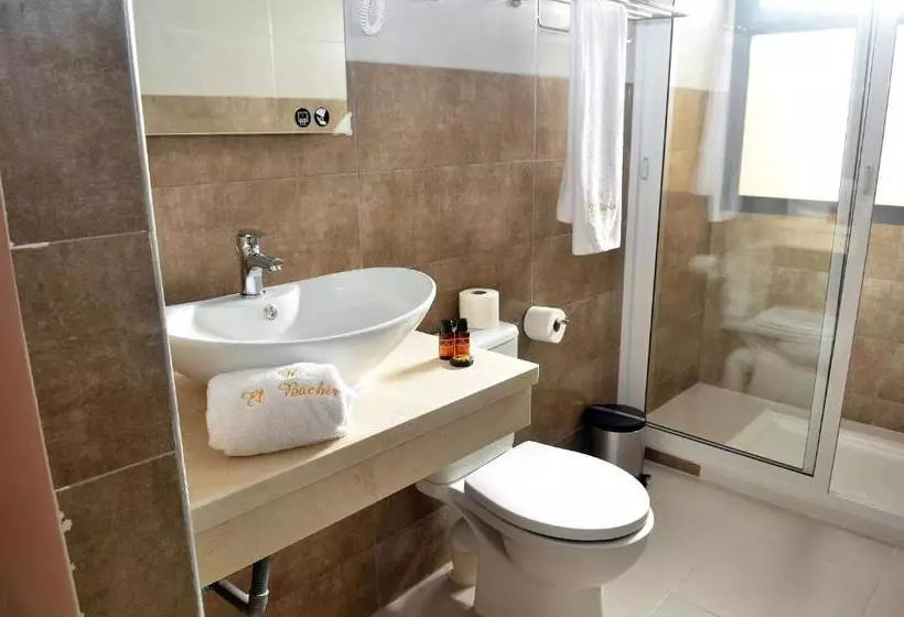 ホテル El Bachir