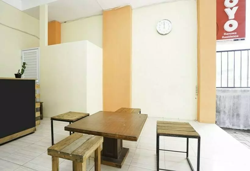 ホテル Oyo 1367 Banuwa Residence Near Rsu Mitra Keluarga Waru Kabupaten Sidoarjo