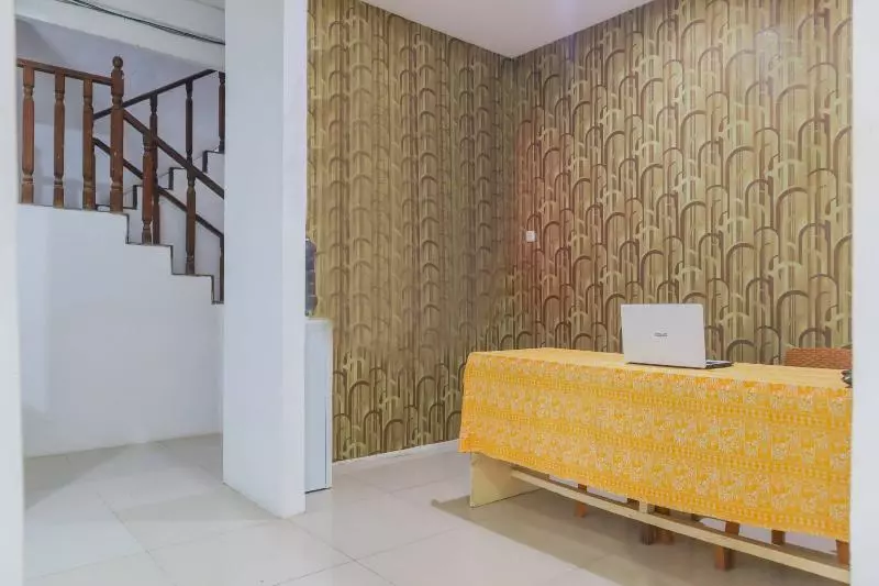 ホテル Oyo 3058 Griya Samawah Syariah