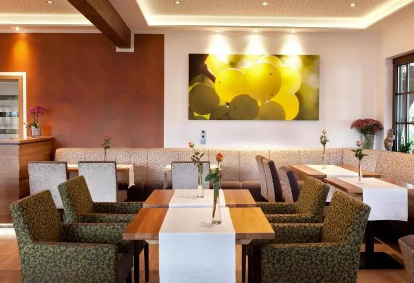 Majatalo Weinhotel Sonnenschein