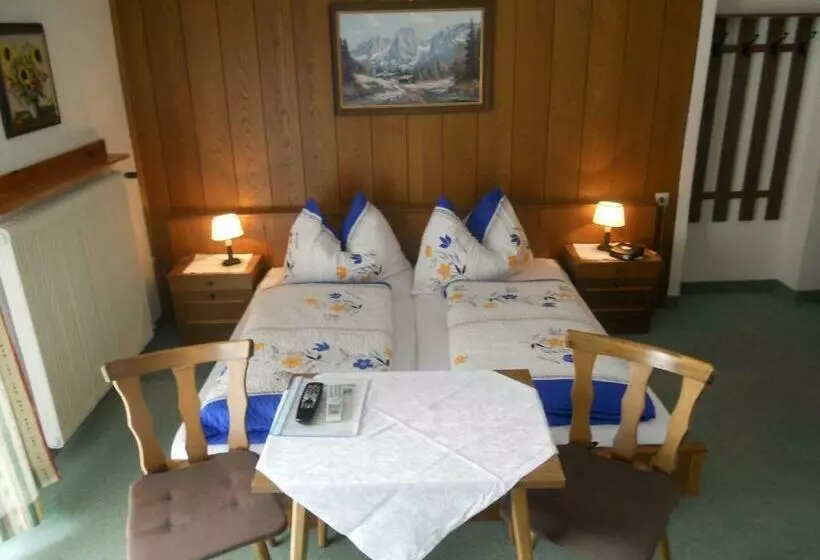 Majatalo Haus Zur Linde