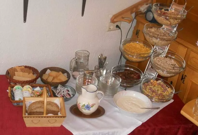 Majatalo Haus Zur Linde