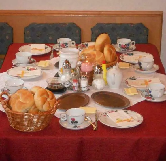 Majatalo Haus Zur Linde