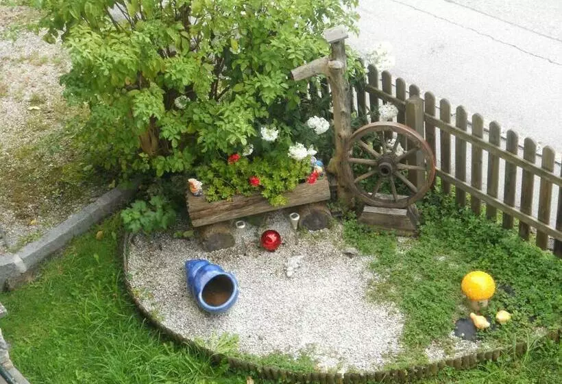 Majatalo Haus Zur Linde