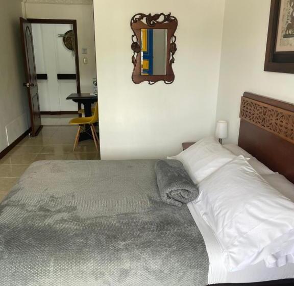 Pension Hospedaje Camino Real A 150 Mts Del Centro