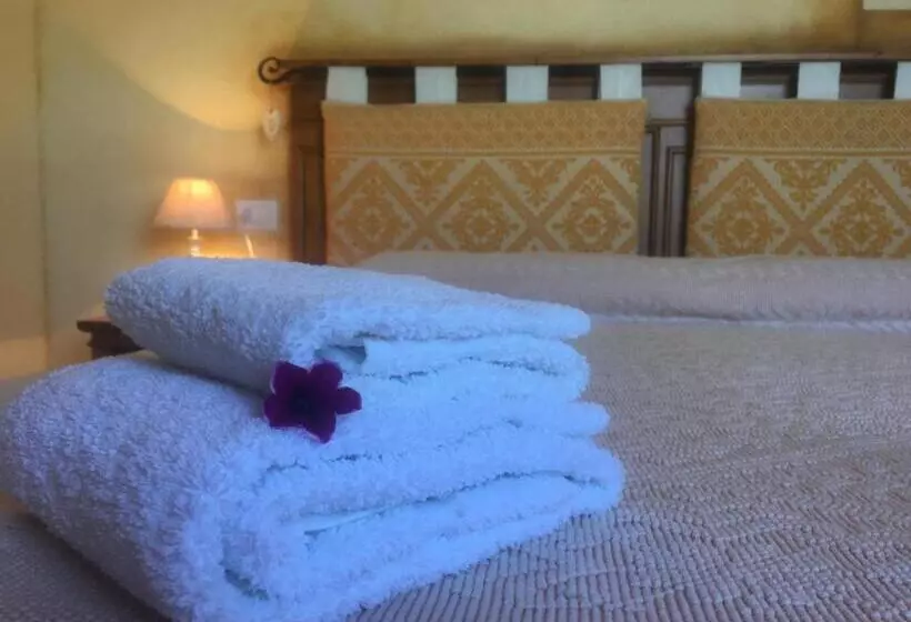 Majatalo Sa Murta Bianca Guesthouse