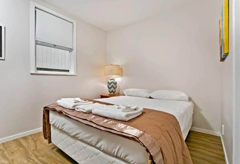 פנסיון Auckland Hauraki Modern Guest House