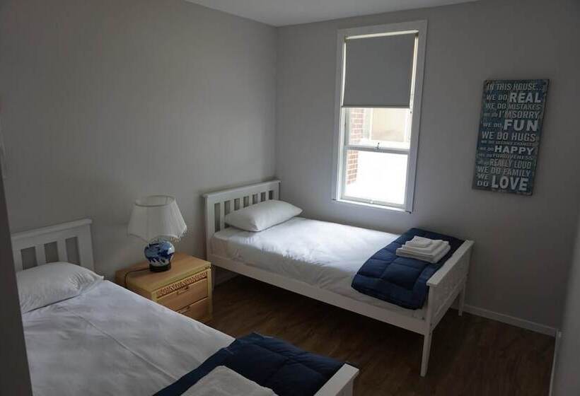 פנסיון Auckland Hauraki Modern Guest House