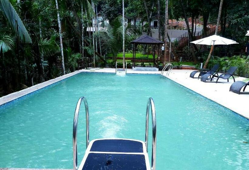Stone Wood Nature Resort, Gokarna
