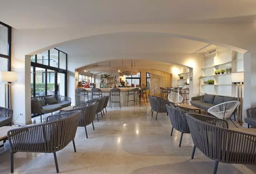 Aparthotel Bahia Pollensa