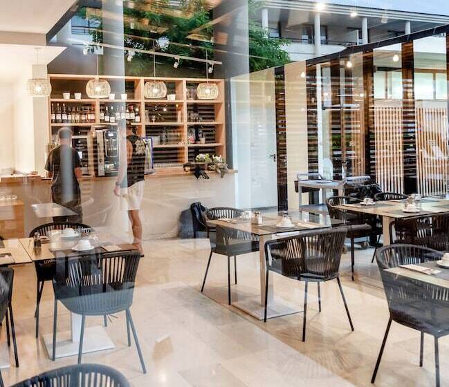 Aparthotel Bahia Pollensa