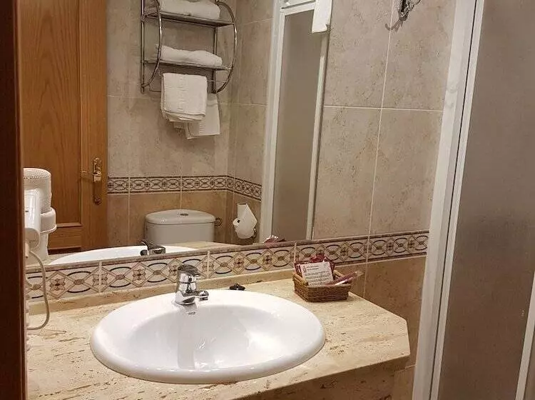 Aph Infanta Mercedes