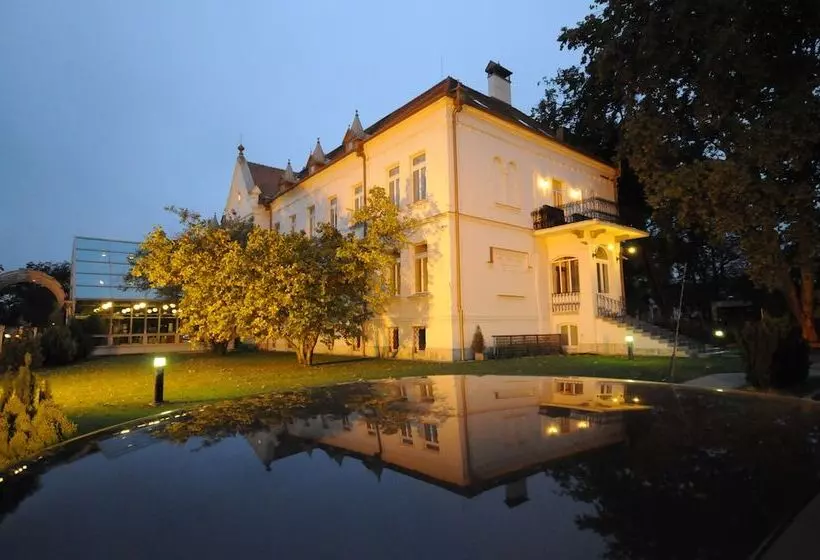 City Partner Park Hotel Pelikan