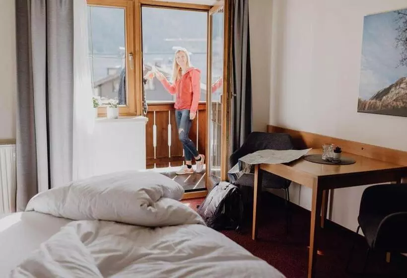 Dorfcafe Unken Hotelpension Swirtshaus Im Dorf