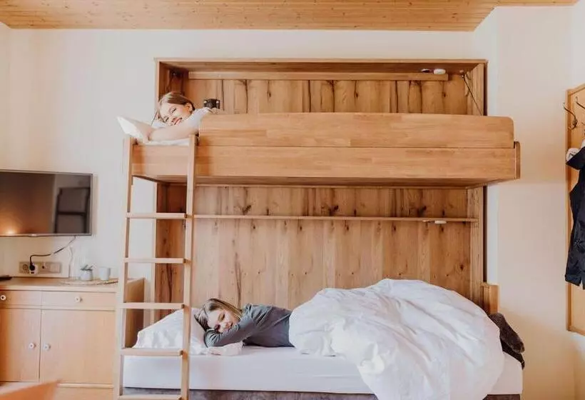 Dorfcafe Unken Hotelpension Swirtshaus Im Dorf