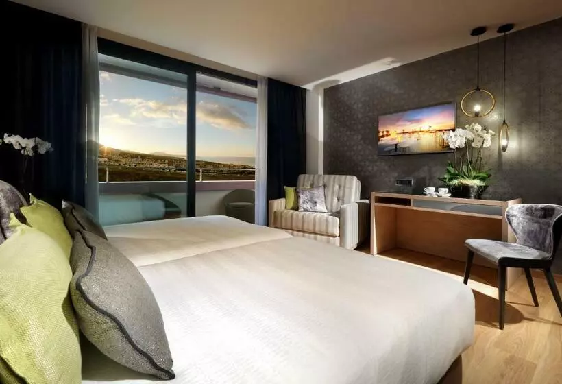 Hard Rock Hotel Tenerife