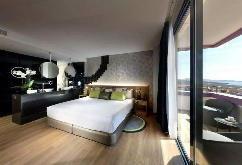 Hard Rock Hotel Tenerife