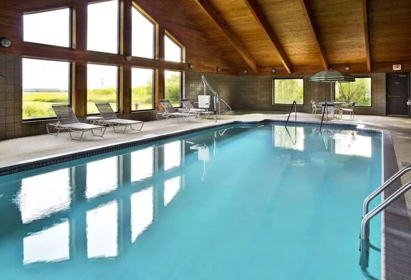 Отель Americinn By Wyndham Baudette