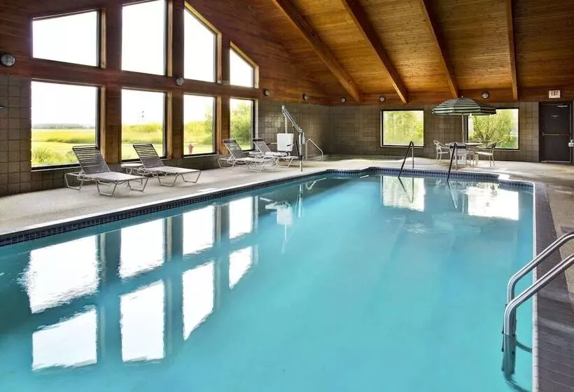 Отель Americinn By Wyndham Baudette