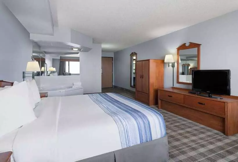 Отель Americinn By Wyndham Stuart