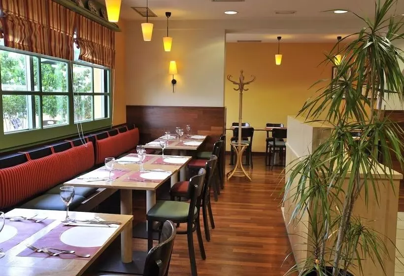 호텔 Travelodge Murcia