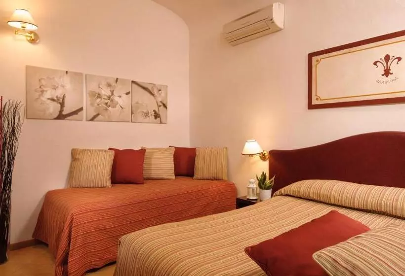 Hotelli Cardinal Of Florence   Recommended For Ages 25 To 55