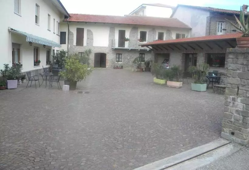 Отель Albergo Dei Bersaglieri