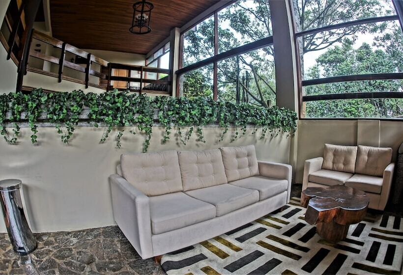 בית מלון כפרי El Establo Mountain