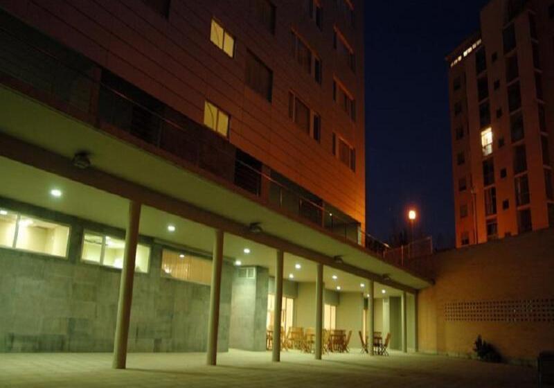 Отель Exe Plaza Delicias