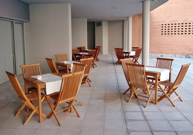 Отель Exe Plaza Delicias