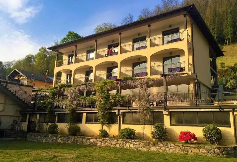 Отель Fontaine Bleue