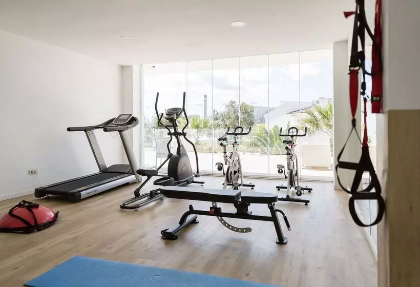 Garden Saladina - Adults Only