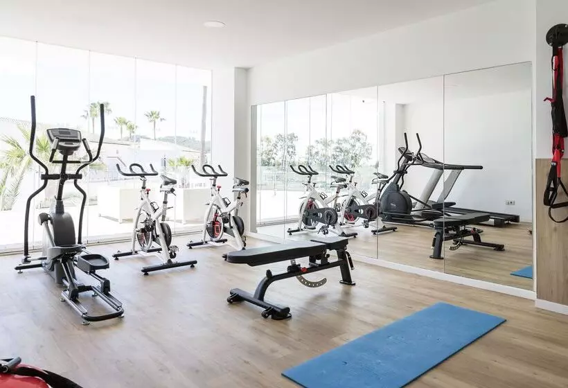 Garden Saladina - Adults Only