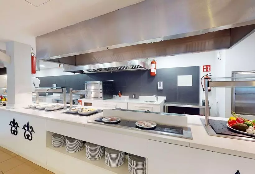 Garden Saladina - Adults Only