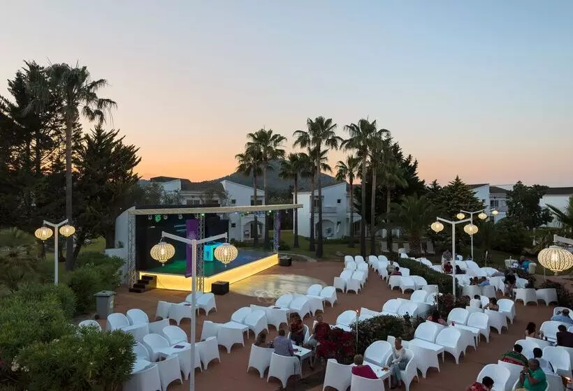 Garden Saladina - Adults Only