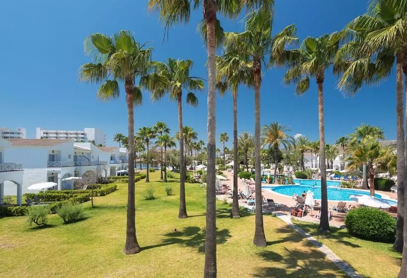 Garden Saladina - Adults Only