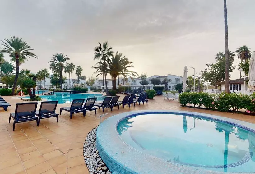 Garden Saladina - Adults Only