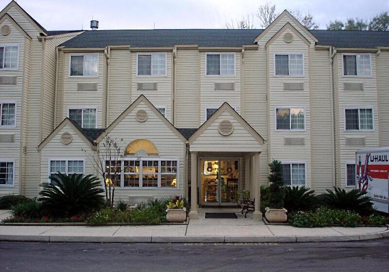 Отель Hometown Inn & Suites Jacksonville Butler Blvd./southpoint