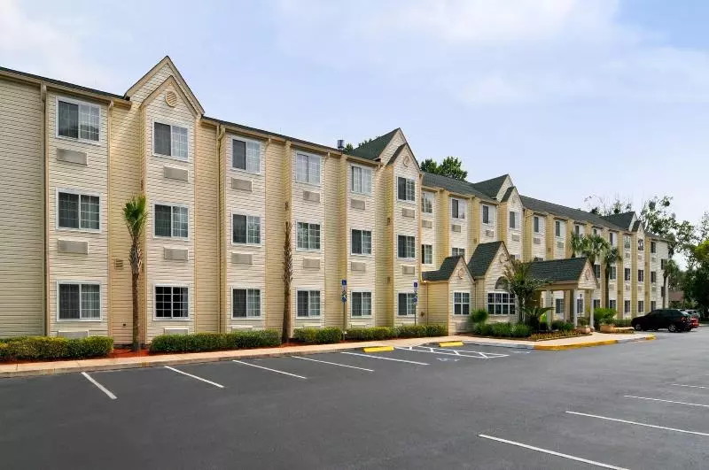 酒店 Hometown Inn & Suites Jacksonville Butler Blvd./southpoint