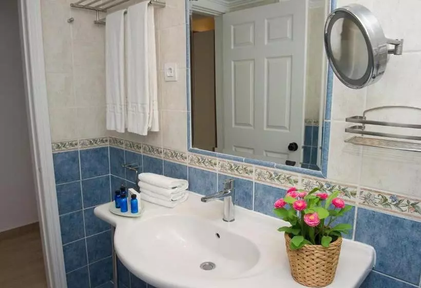 Отель Mastichari Bay