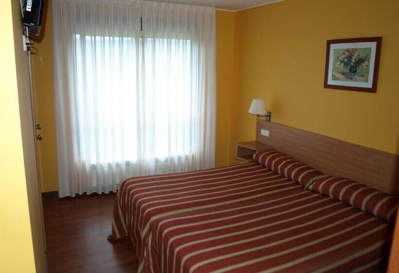 فندق Pensión Teyma