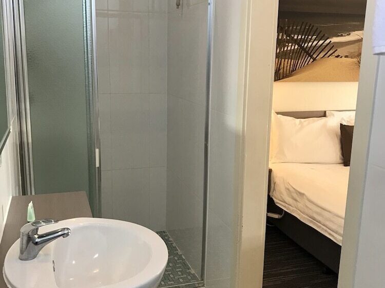 ホテル Robetown Motor Inn & Apartments