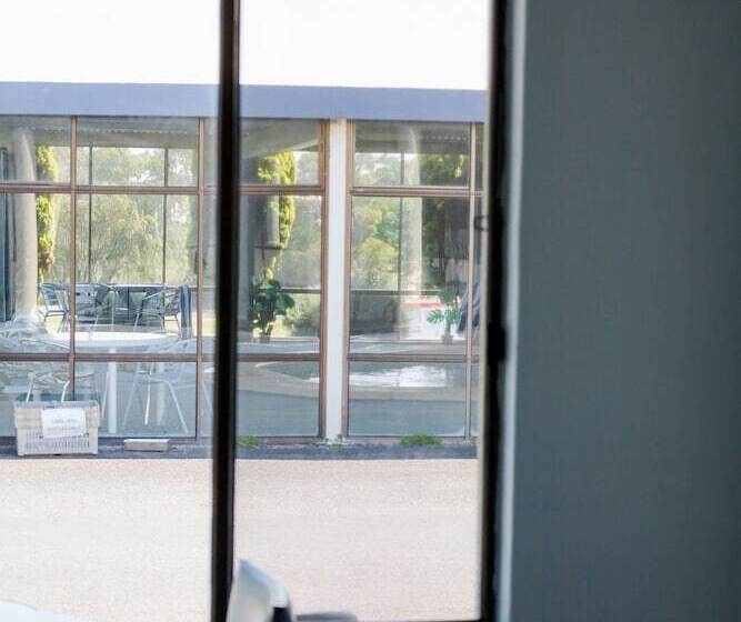 ホテル Robetown Motor Inn & Apartments