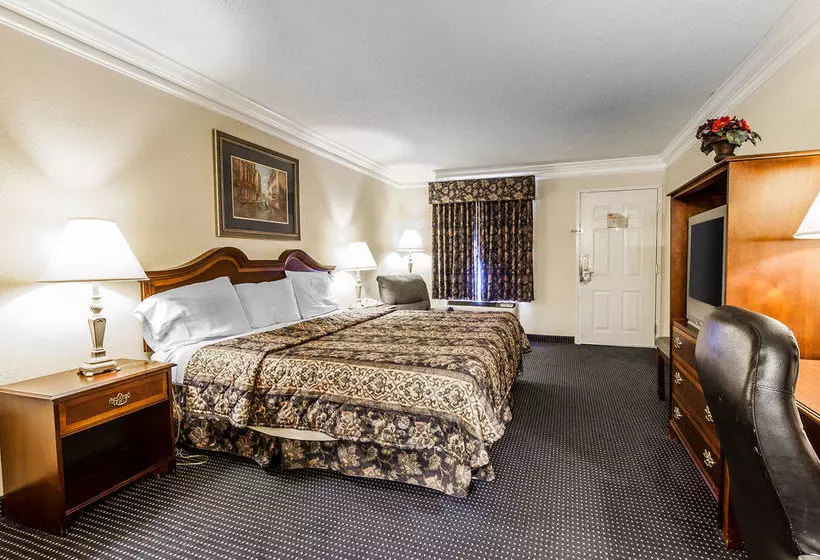 OYO Hotel Rome GA Historic District