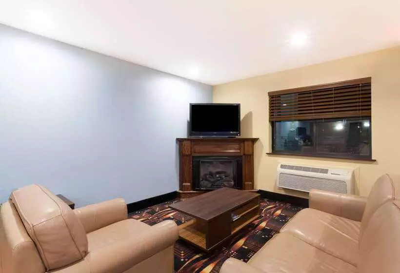 Отель Super 8 By Wyndham Eddyville/kuttawa