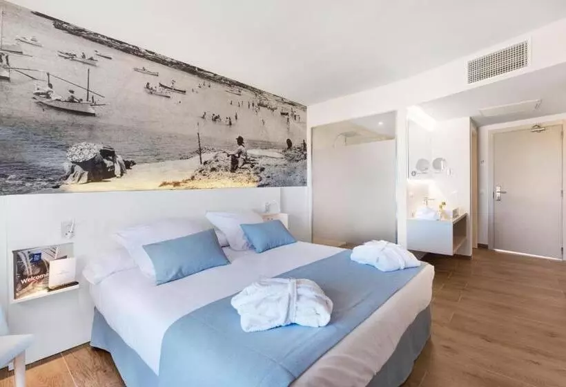 Отель Tacande Portals