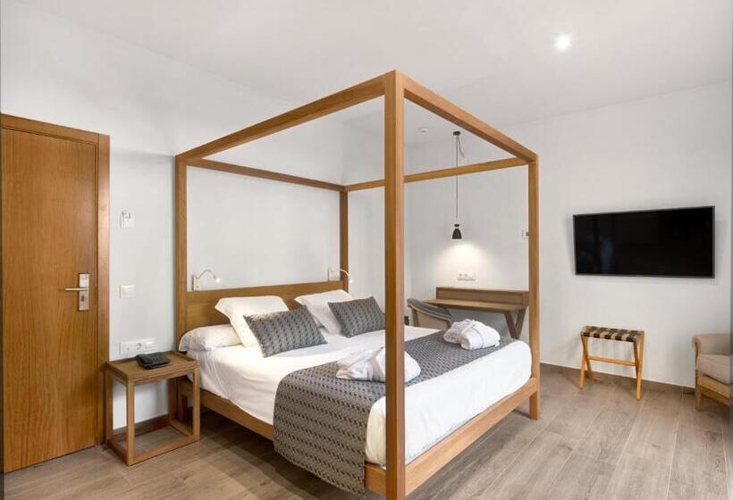 هتل Tacande Portals