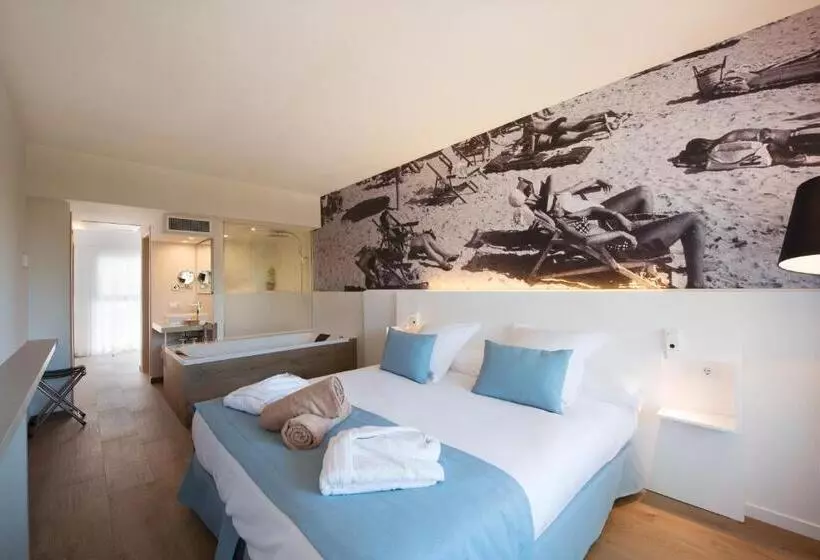 Отель Tacande Portals