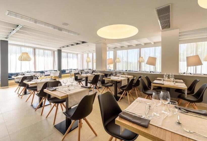 هتل Tacande Portals