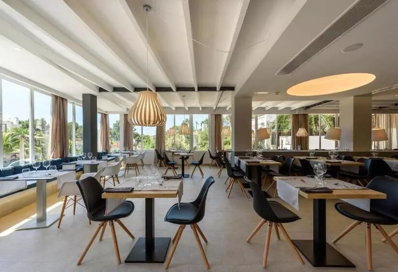 Отель Tacande Portals